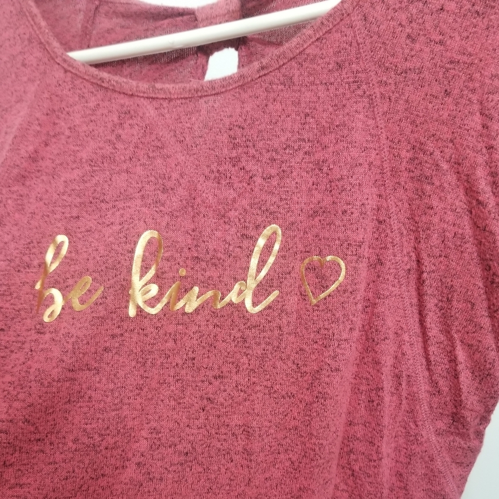 Red blouse with "Be Kind" in gold letters - Picture 3 of 6